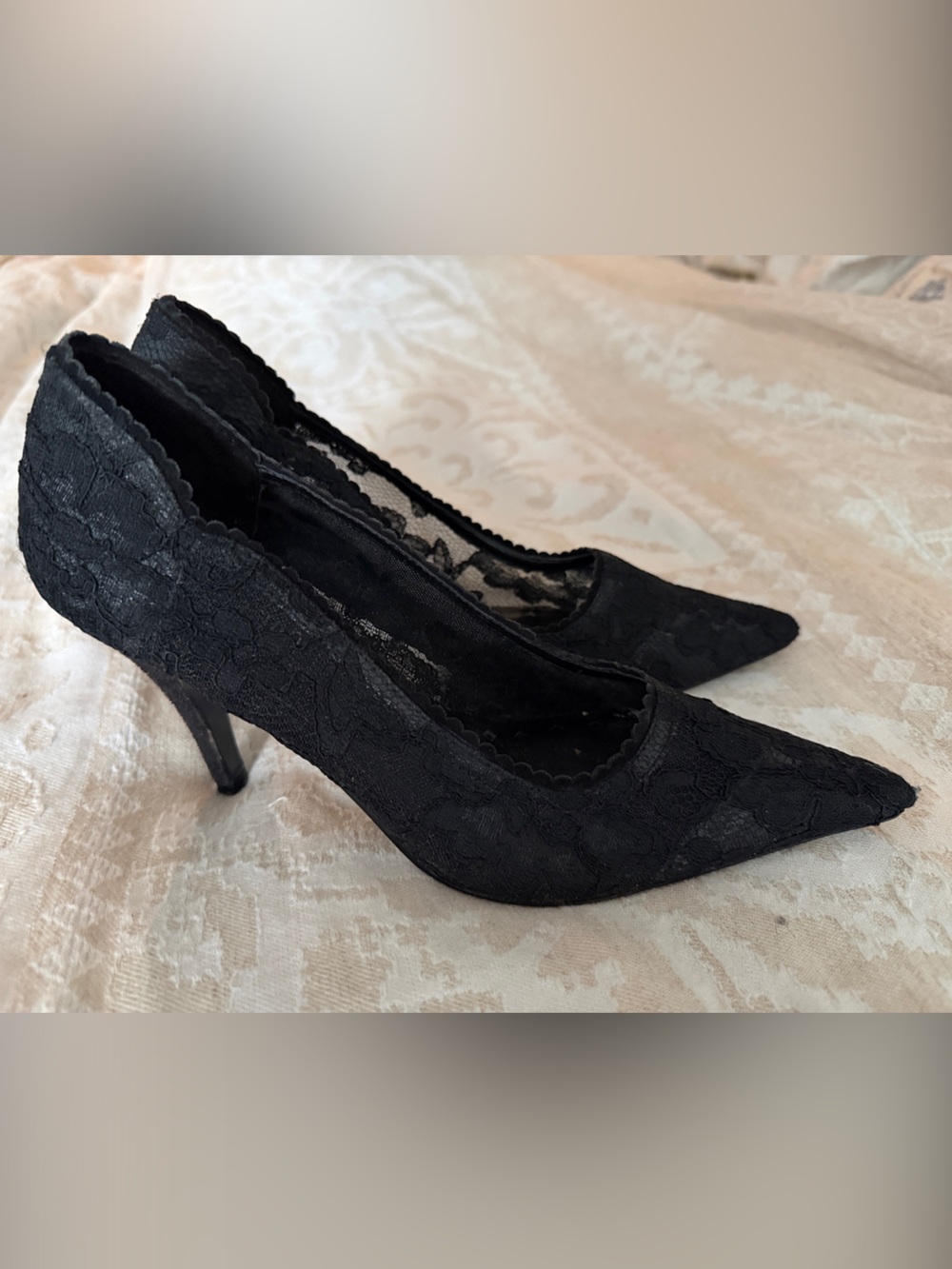 Ann Marino Black Lace Pointed-Toe Stiletto Pumps Size 9